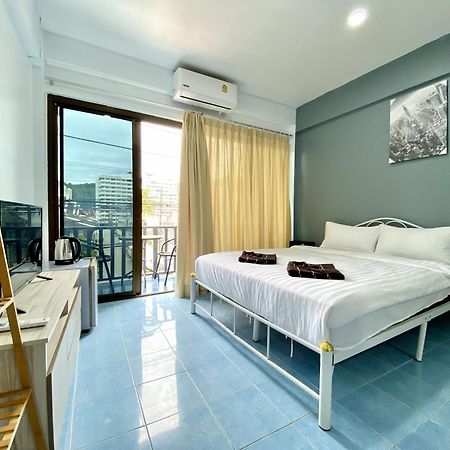 Mini Thai Guesthouse Patong Buitenkant foto