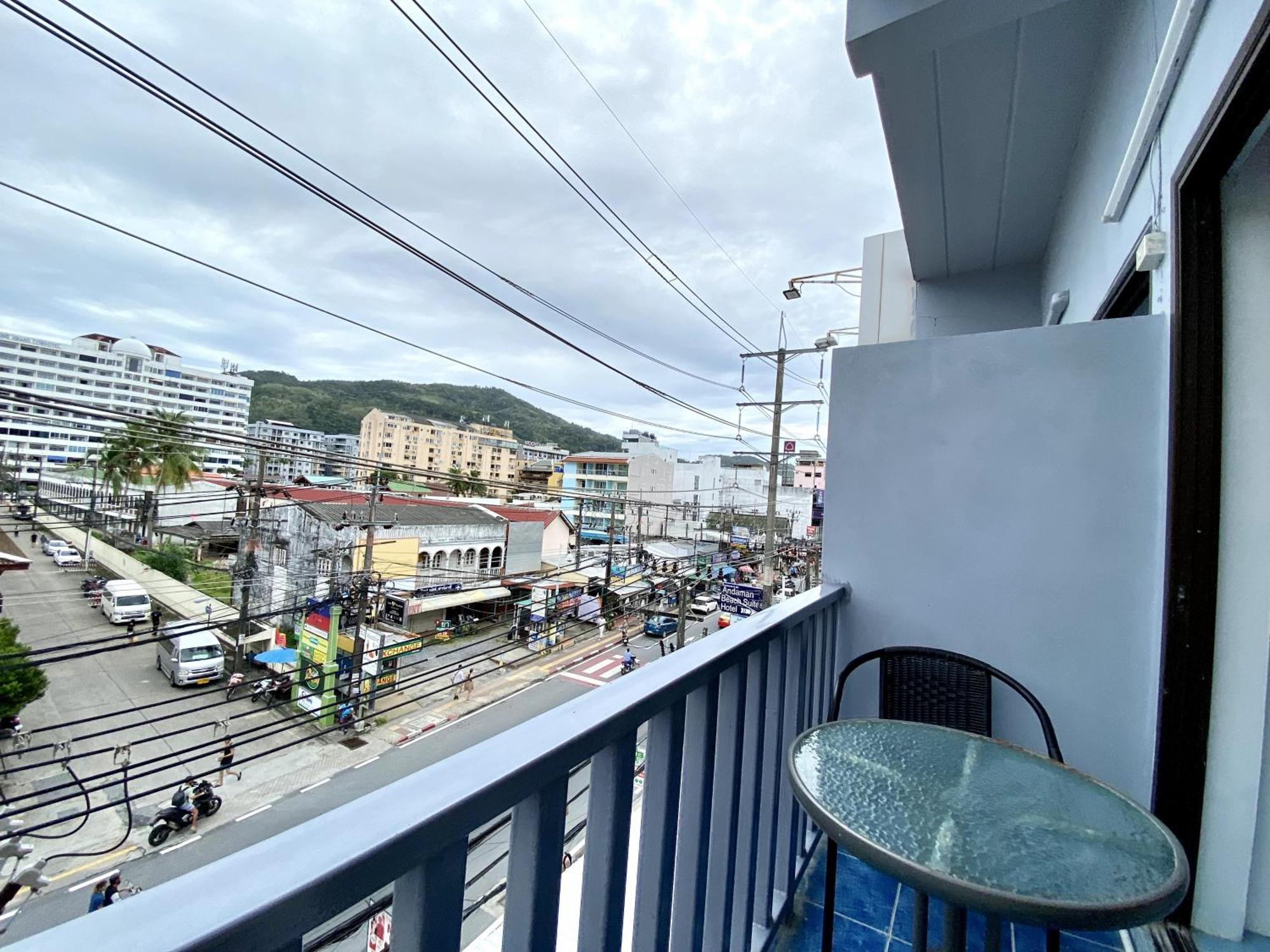 Mini Thai Guesthouse Patong Buitenkant foto