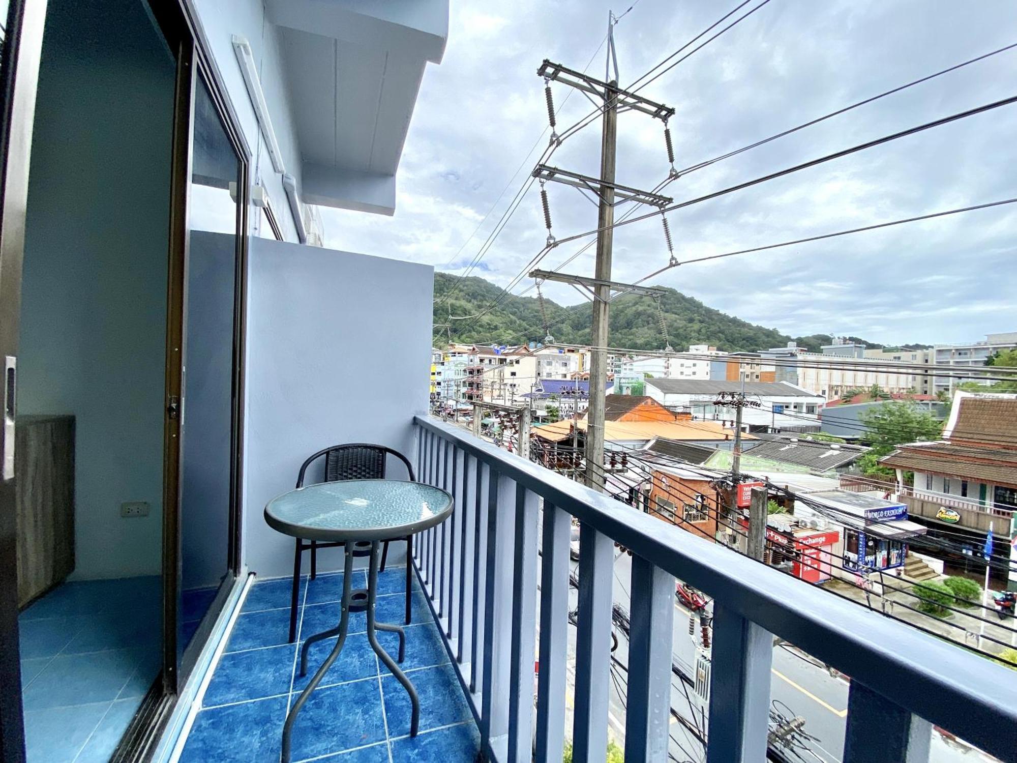 Mini Thai Guesthouse Patong Buitenkant foto